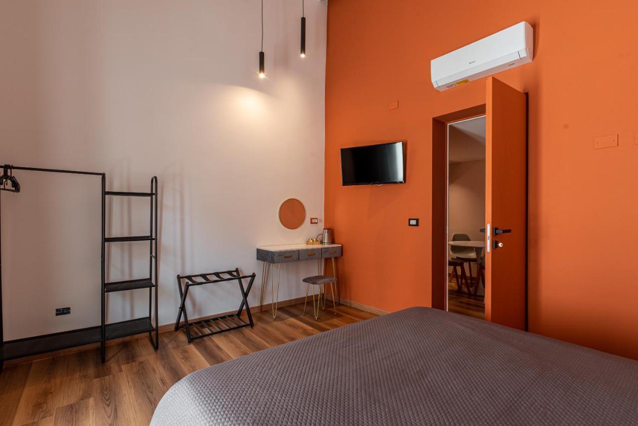 Montesanto36 Apartments Palermo Bagian luar foto